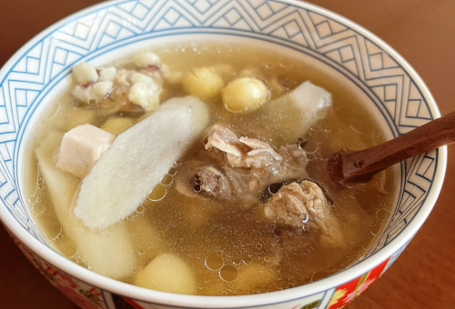山药茯苓瘦肉汤：解锁中医养生的健康密码与情绪管理秘诀