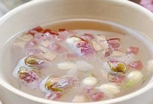 茵陈蒿栀子粥：清热利湿、利胆退黄的养生妙方