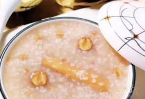 苍术厚朴粥：燥湿运脾、行气和胃的养生佳品