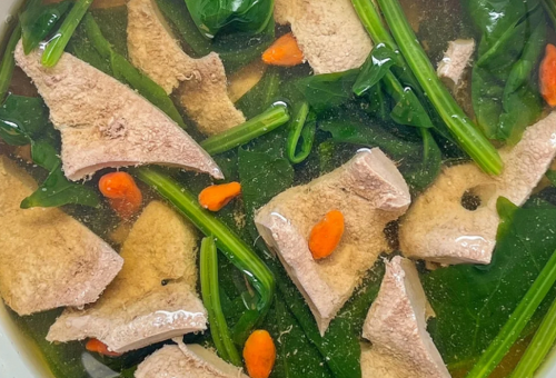 菠菜猪肝汤：养生佳汤的多重功效